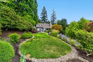 2677 SW 64th Pl, Portland, OR 97225 - Photo 39