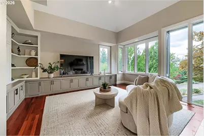 2677 SW 64th Pl, Portland, OR 97225 - Photo 9