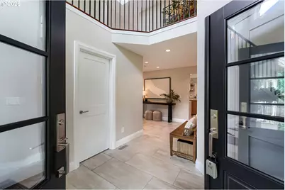 2677 SW 64th Pl, Portland, OR 97225 - Photo 3