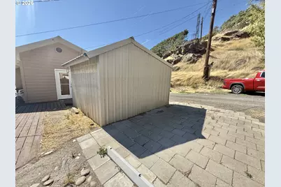 376 Fallbridge Rd, Wishram, WA 98673 - Photo 21