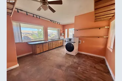 376 Fallbridge Rd, Wishram, WA 98673 - Photo 7