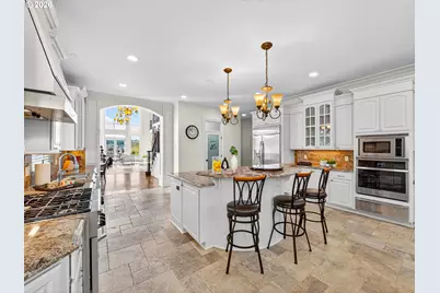 9223 SE 139th Ave, Happy Valley, OR 97086 - Photo 13