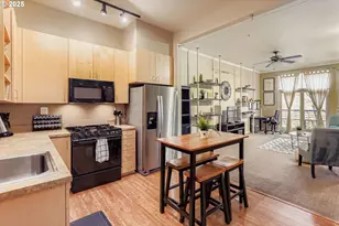 1425 NE 61st Ave, Hillsboro, OR 97124 - Photo 5