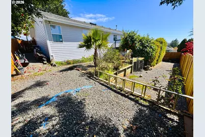 835 Highland Ave, Brookings, OR 97415 - Photo 41