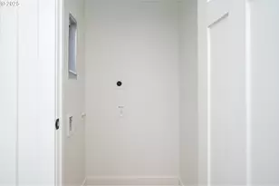 6961 NE Stanton St, Portland, OR 97213 - Photo 37