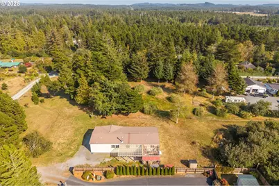 87996 Park Ln, Bandon, OR 97411 - Photo 3