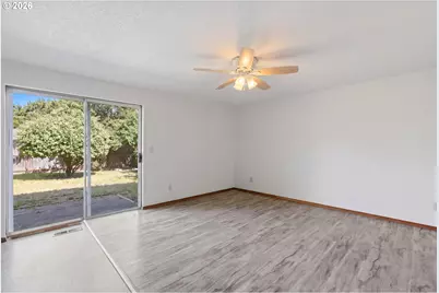 10680 SW Summer Lake Dr, Portland, OR 97223 - Photo 19