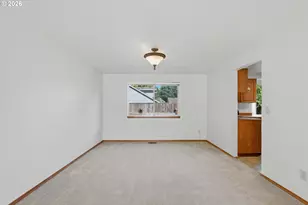 10680 SW Summer Lake Dr, Portland, OR 97223 - Photo 9