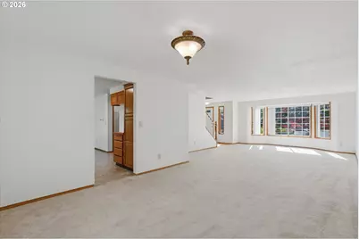 10680 SW Summer Lake Dr, Portland, OR 97223 - Photo 13