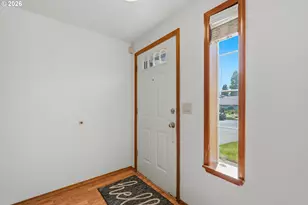 10680 SW Summer Lake Dr, Portland, OR 97223 - Photo 7