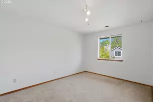 10680 SW Summer Lake Dr, Portland, OR 97223 - Photo 29