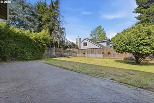 10680 SW Summer Lake Dr, Portland, OR 97223 - Photo 39