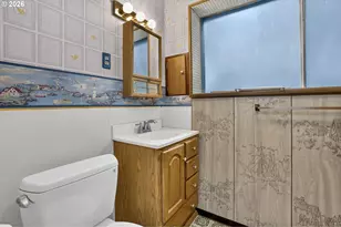 8835 SE Regents Dr, Milwaukie, OR 97222 - Photo 19