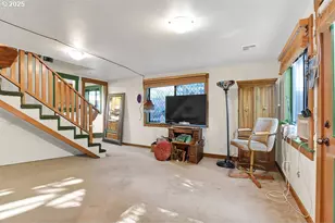 1132 Ash Ave, Cottage Grove, OR 97424 - Photo 31