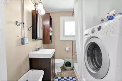 1132 Ash Ave, Cottage Grove, OR 97424 - Photo 27