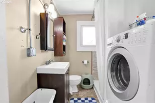 1132 Ash Ave, Cottage Grove, OR 97424 - Photo 27