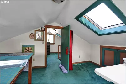 1132 Ash Ave, Cottage Grove, OR 97424 - Photo 39