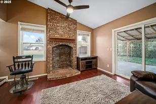 304 NW 5th St, Sublimity, OR 97385 - Photo 7