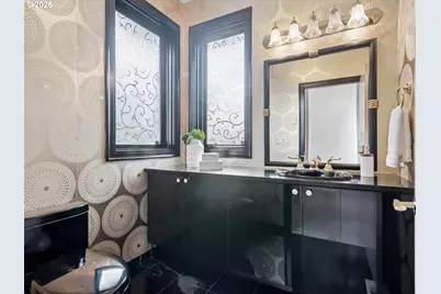 9027 NE Cliff St, Portland, OR 97220 - Photo 23