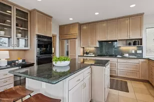 9027 NE Cliff St, Portland, OR 97220 - Photo 15