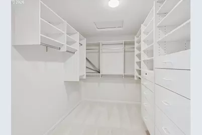 9027 NE Cliff St, Portland, OR 97220 - Photo 33