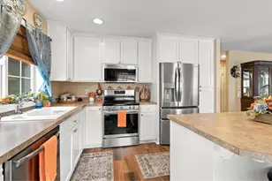 2011 N Redwood St, Canby, OR 97013 - Photo 9