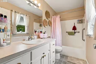 2011 N Redwood St, Canby, OR 97013 - Photo 19