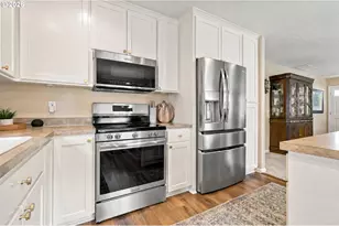 2011 N Redwood St, Canby, OR 97013 - Photo 11