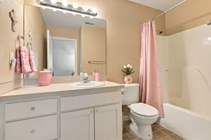 2011 N Redwood St, Canby, OR 97013 - Photo 23