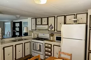 1050 W Central Ave, Sutherlin, OR 97479 - Photo 21