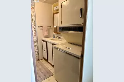 1050 W Central Ave, Sutherlin, OR 97479 - Photo 29