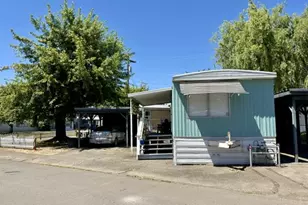 1050 W Central Ave, Sutherlin, OR 97479 - Photo 5