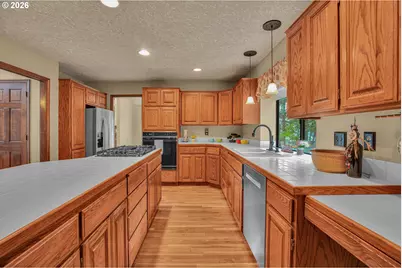 520 SE 15th St, Gresham, OR 97080 - Photo 25