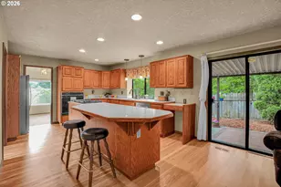 520 SE 15th St, Gresham, OR 97080 - Photo 23