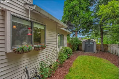520 SE 15th St, Gresham, OR 97080 - Photo 13