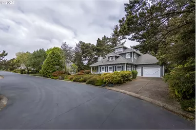 110 SW 61st St, Newport, OR 97366 - Photo 7