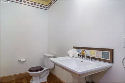 110 SW 61st St, Newport, OR 97366 - Photo 29