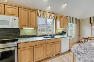 11811 Danee Pl, Oregon City, OR 97045 - Photo 13