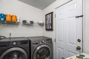 1384 David Ave, Eugene, OR 97404 - Photo 17