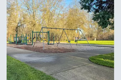 1384 David Ave, Eugene, OR 97404 - Photo 23