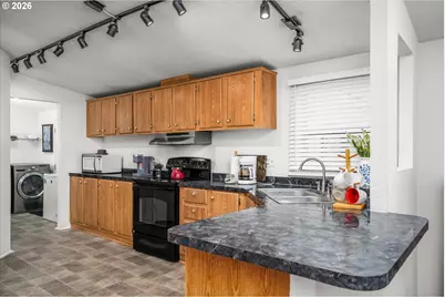 1384 David Ave, Eugene, OR 97404 - Photo 5