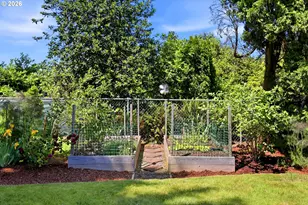 6841 SE Cavalier St, Milwaukie, OR 97267 - Photo 37