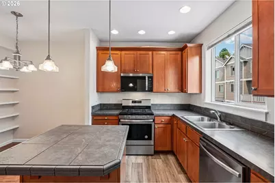 16115 SW Gage Ln, Beaverton, OR 97006 - Photo 11