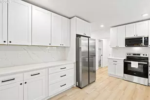 9660 SE 43rd Ave, Milwaukie, OR 97222 - Photo 11
