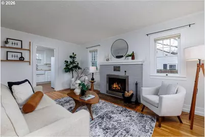 9324 N Burr Ave, Portland, OR 97203 - Photo 3