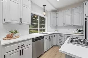 15730 SW Bobwhite Cir, Beaverton, OR 97007 - Photo 11