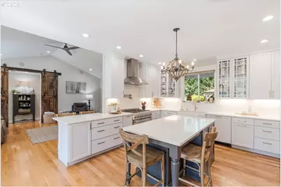 9989 NE Trillium Ln, Newberg, OR 97132 - Photo 9