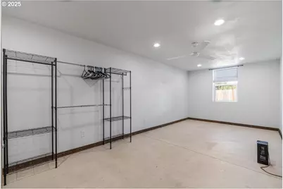 9989 NE Trillium Ln, Newberg, OR 97132 - Photo 41