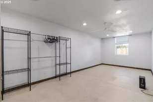 9989 NE Trillium Ln, Newberg, OR 97132 - Photo 41