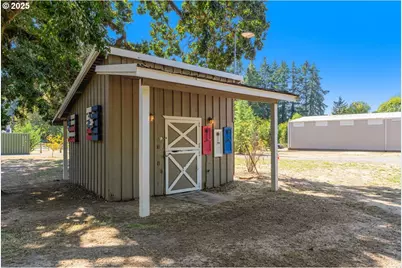 9989 NE Trillium Ln, Newberg, OR 97132 - Photo 47